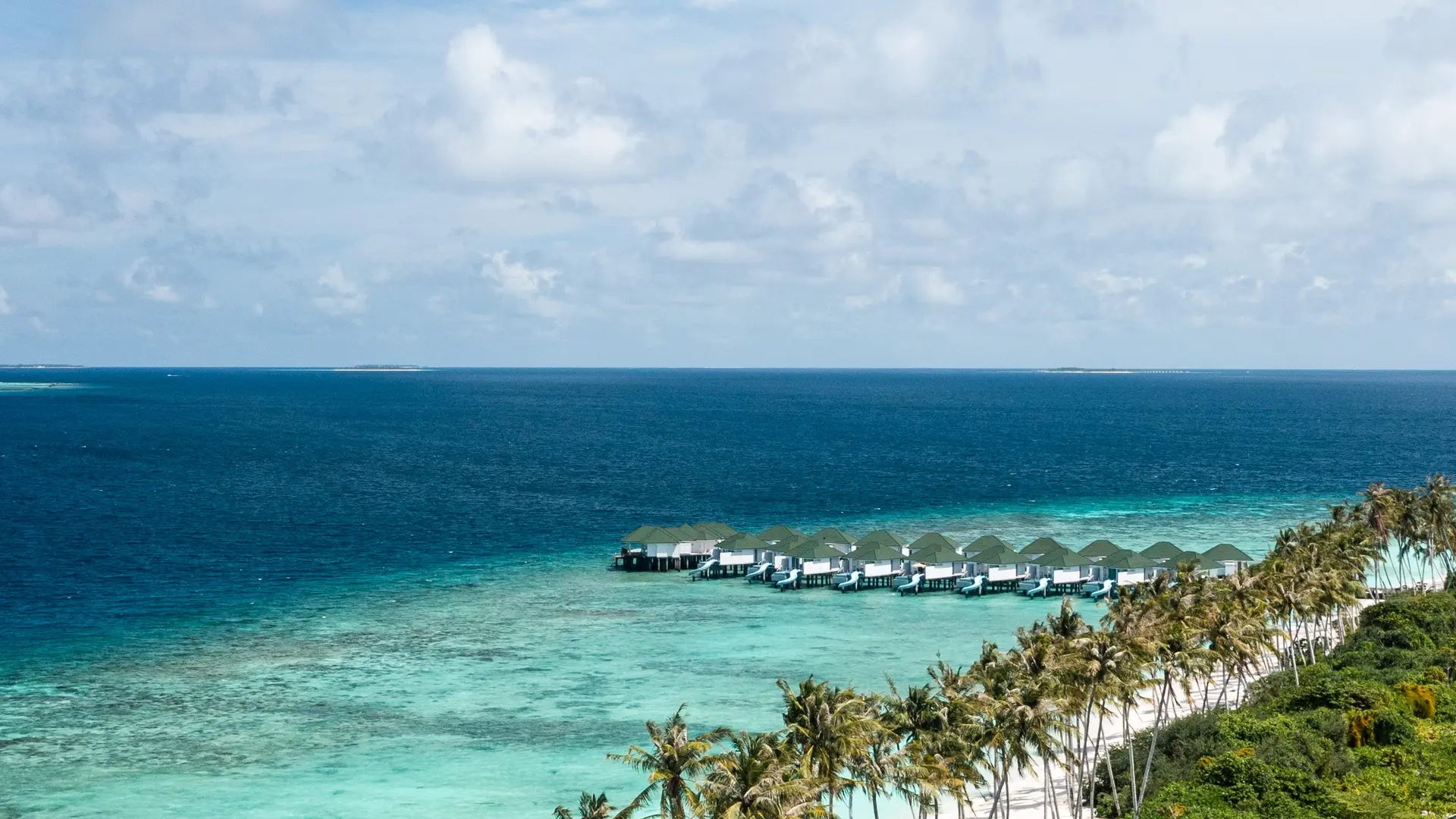 Hotel review Location' - Siyam World Maldives - 3